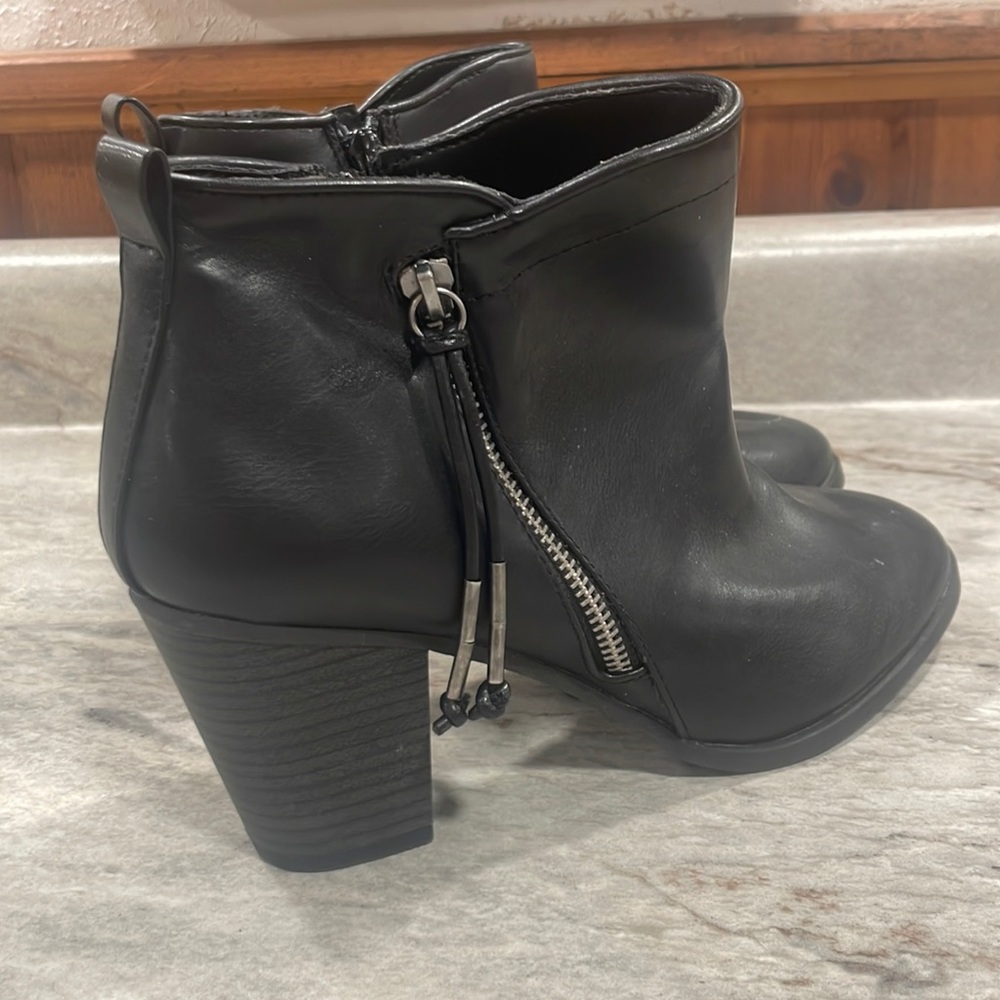 Hardly used Black Bootie. Size 9 Womens